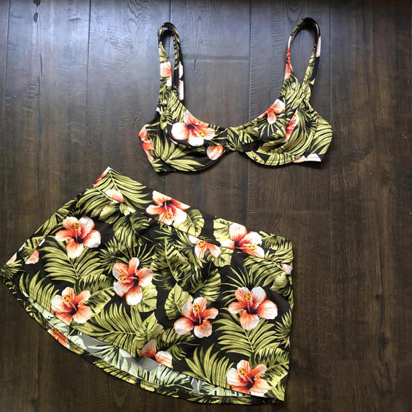 Vintage Venus Hawaiian Hibiscus Tropical Swimsuit Set